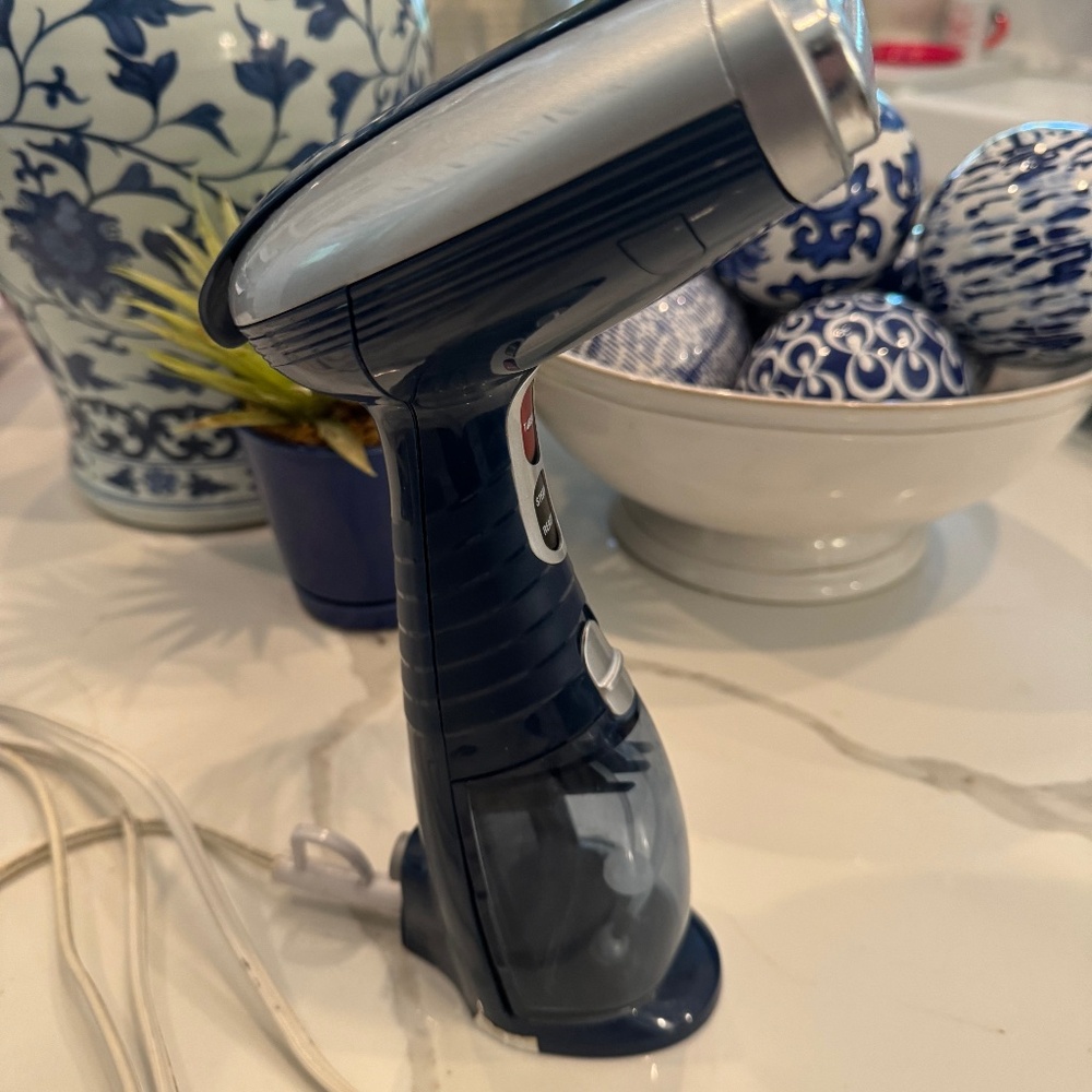 CONAIR 120V AC 1550W HAND STEAM CLEANER EXCELLENT CONDITION